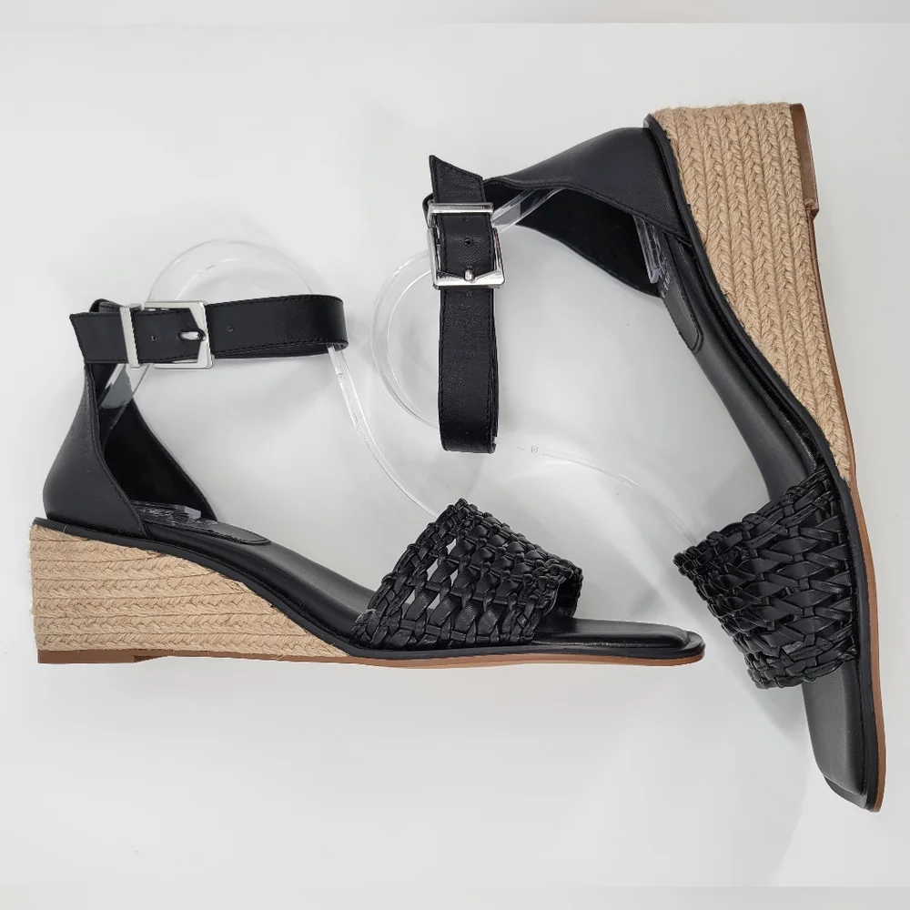 NWOT Vince Camuto 8 1/2 RUNS LARGE Adjustable Espadrille Wedge Sandals 8